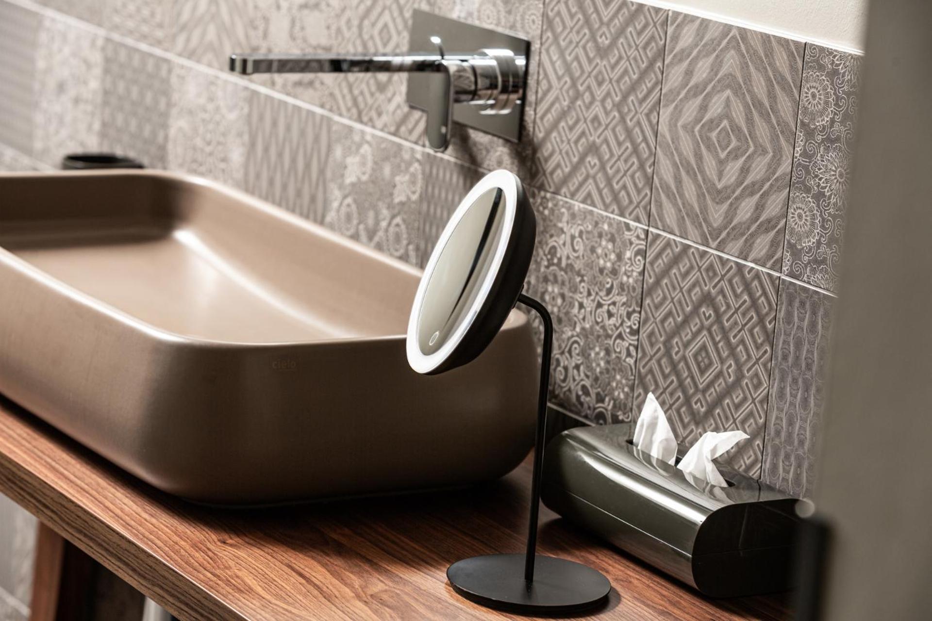 Senses Violett Suites - Adults Only Zell am See Eksteriør bilde